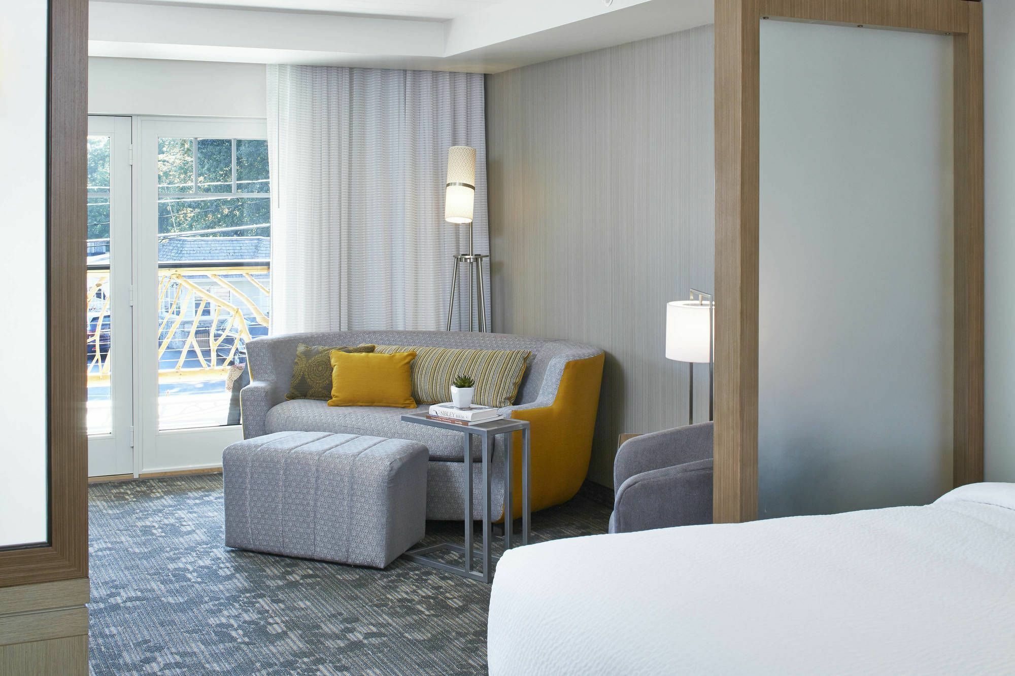 Courtyard By Marriott Озеро Джордж Экстерьер фото